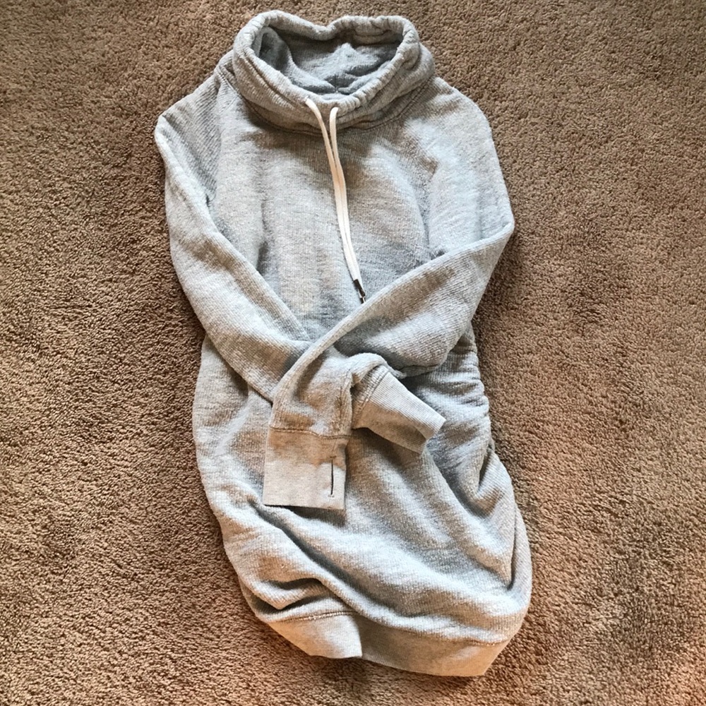Gray sweatshirt